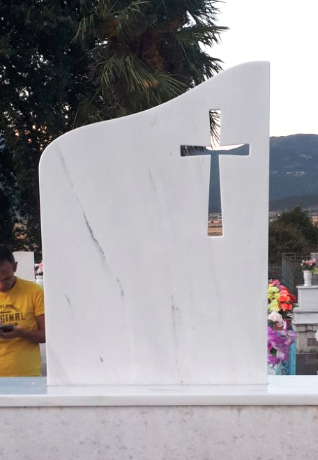 ταφικά μνημεία, ταφικά μνήματα, μαρμάρινοι τάφοι, μαρμάρινα μνήματα, μαρμαρογλυπτική, μαρμάρινος σταυρός, μαρμάρινος άγγελος για μνήμα
