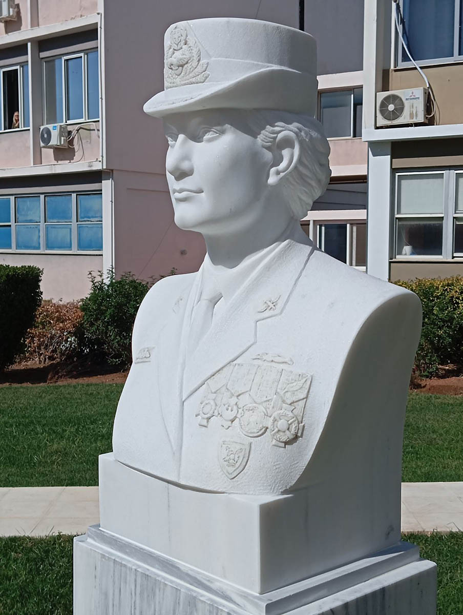 κατασκευή προτομής, μαρμάρινες προτομές, μπρούτζινες προτομές, δημιουργία προτομής μνημείων, εργαστήριο γλυπτικής