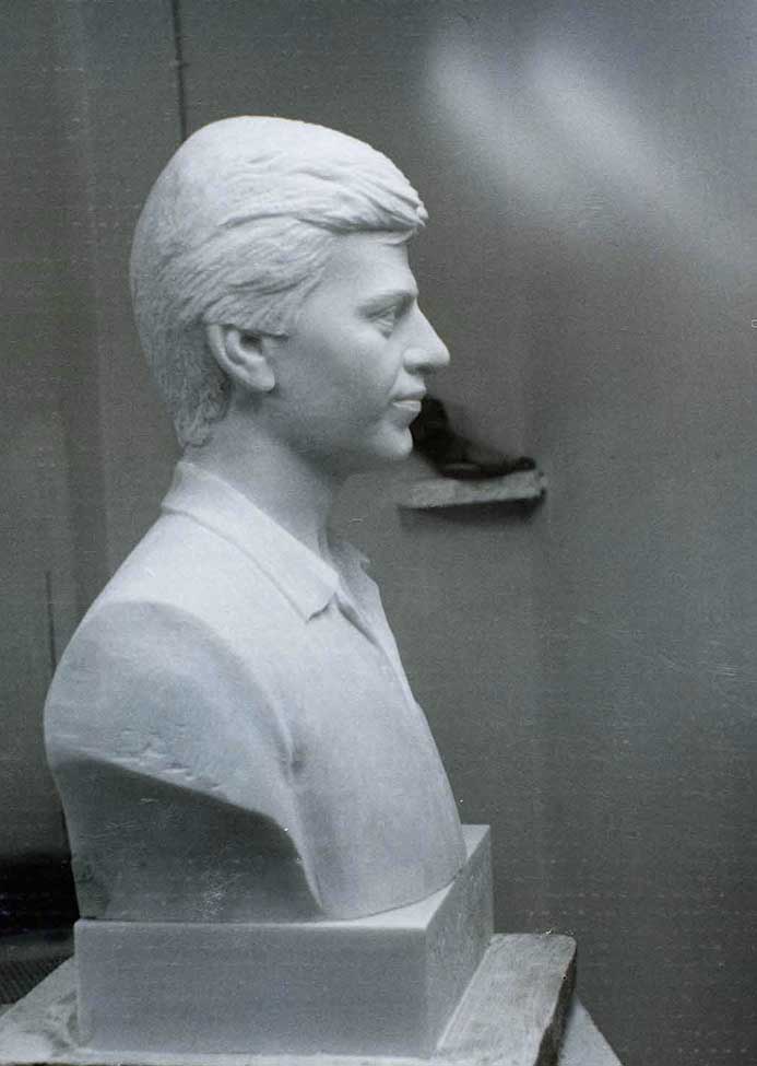 κατασκευή προτομής, μαρμάρινες προτομές, μπρούτζινες προτομές, δημιουργία προτομής μνημείων, εργαστήριο γλυπτικής